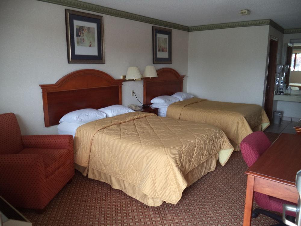 Days Inn By Wyndham Maumee/Toledo Buitenkant foto